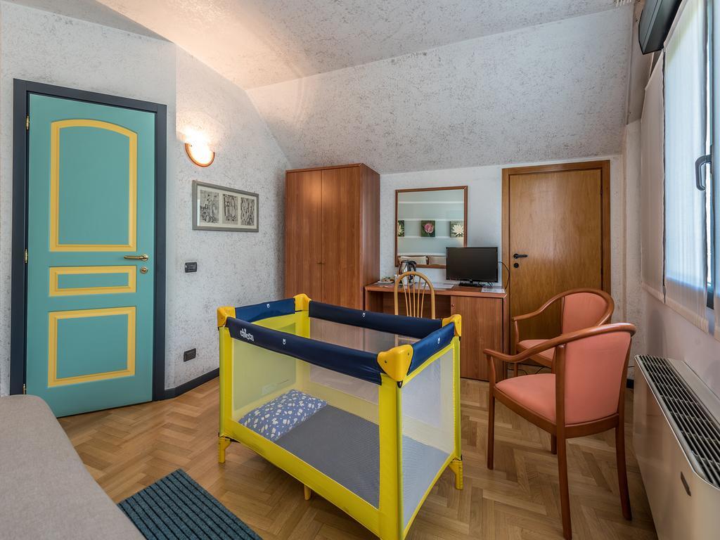 Mini Hotel Wine & Dreams Alba  Exterior photo